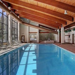 Close to slopes, Pool, & Nature: The Pines Condo in Beautiful Keystone