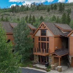 2 BR/2BA Luxury Keystone Condo