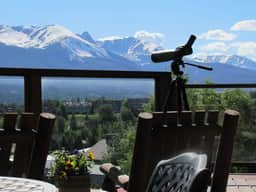 Epic Lake and Mountain Views!