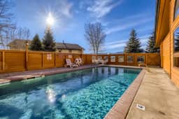 Family 2bedroom with Loft, Lake Views, Amazing Location