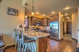 Minutes from World Class Ski Resorts, Hot Tub!