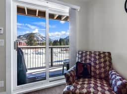 Modern 2-Bedroom Condo in the Heart of Keystone – Walk to the Slopes!