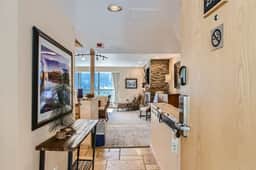 Near Conference center, private washer & dryer!