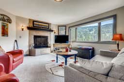 Platinum Frost Fire, Hot Tub access, Near Slopes!