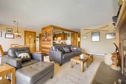 2 Bed 2 Bath condo in Wildernest! Clubhouse with Indoor Pool & Hot Tubs!