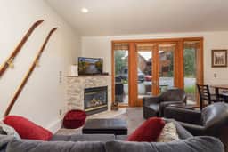 2 BR/2BA Luxury Keystone Condo