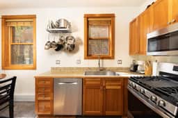 2 BR/2BA Luxury Keystone Condo