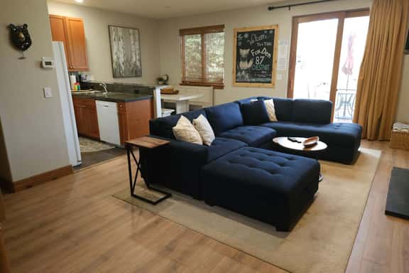 Family Hot Tub, MountainScape Chalet! Paradise! - Image 1