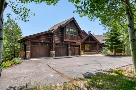Escape to the heart of the Rockies! Luxury 5 bedroom home in Silverthorne! - Image 1