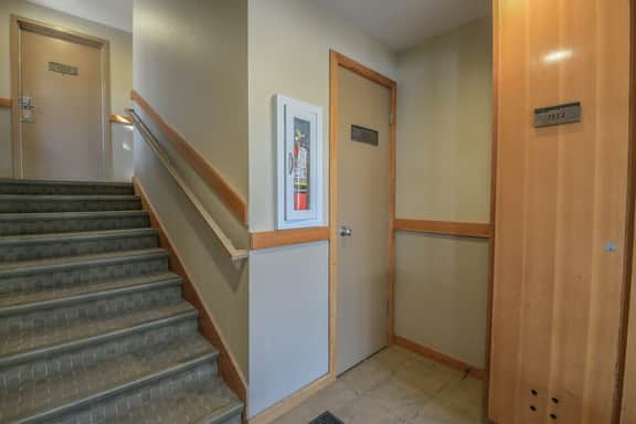 Close to slopes, Pool, & Nature: The Pines Condo in Beautiful Keystone