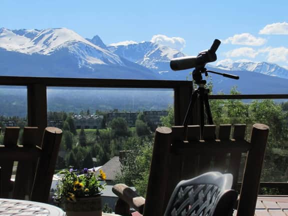 Epic Lake and Mountain Views!