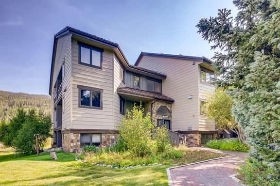 Platinum Frost Fire, Hot Tub access, Near Slopes!