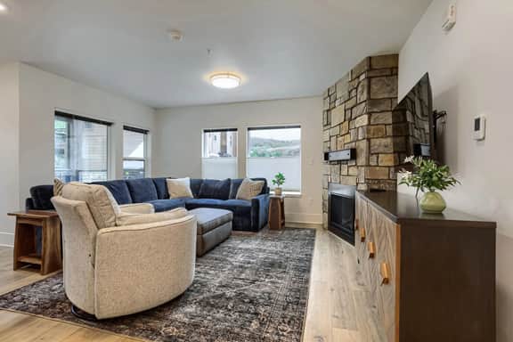 Modern Mountain Living, New Listing