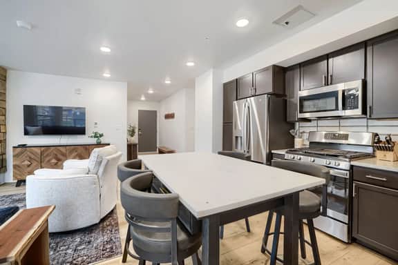 Modern Mountain Living, New Listing