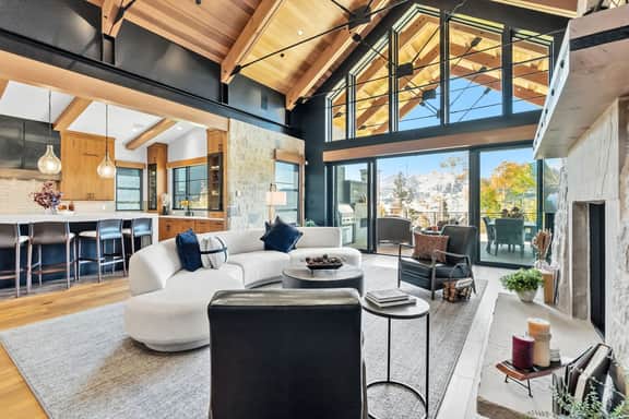Unforgettable Mountain Views in Silverthorne! - Image 4