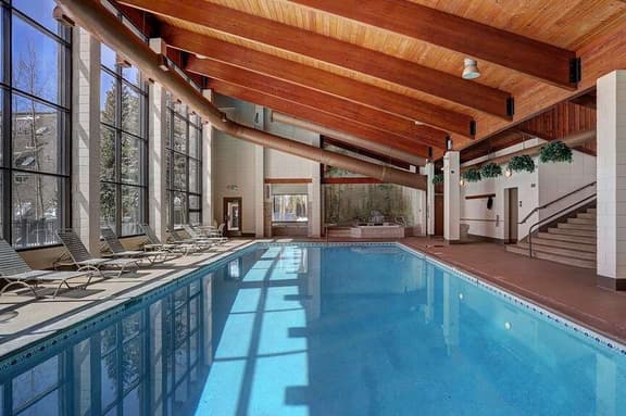 Close to slopes, Pool, & Nature: The Pines Condo in Beautiful Keystone